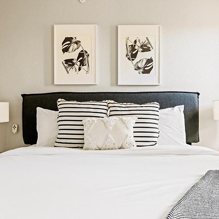 Stylish City Retreat - King Beds - Walk To Sloans Lake دنفر المظهر الخارجي الصورة