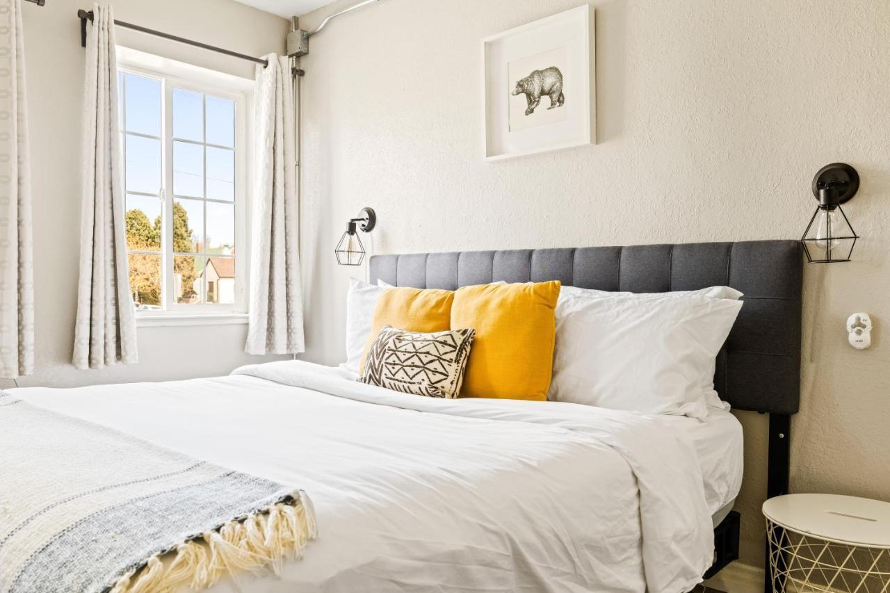 Stylish City Retreat - King Beds - Walk To Sloans Lake دنفر المظهر الخارجي الصورة